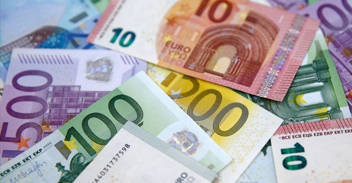 Euro Dolar Paritesi Geriliyor