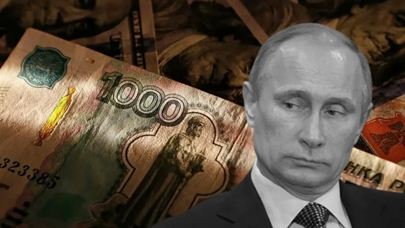 Rus Rublesi Dolar Karşısında 15 Ayın En Düşük Seviyesine Geriledi