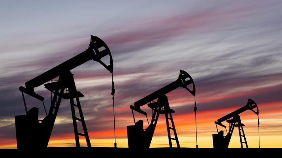 OPEC Petrol Tahminlerini Yükseltti